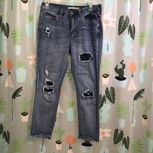 !It Tiffany skinny ankle ripped and distressed jeans